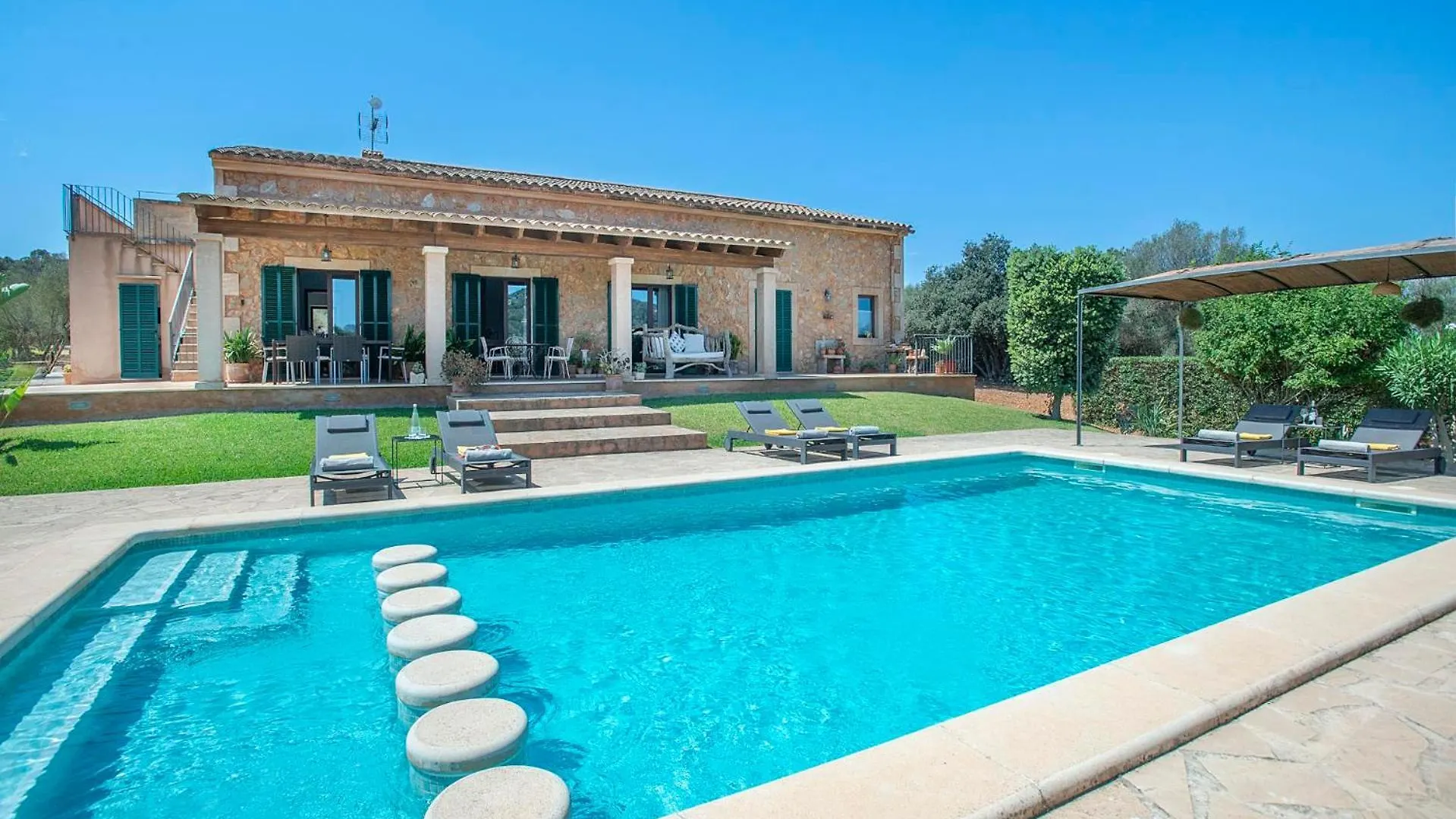 Villa Son Monavi By Vintage Travel Cas Concos