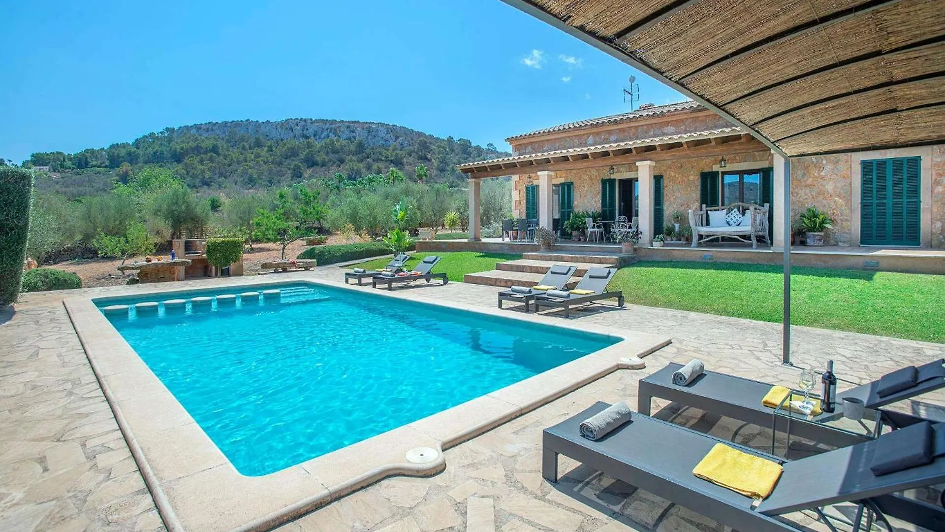 Villa Son Monavi By Vintage Travel Cas Concos