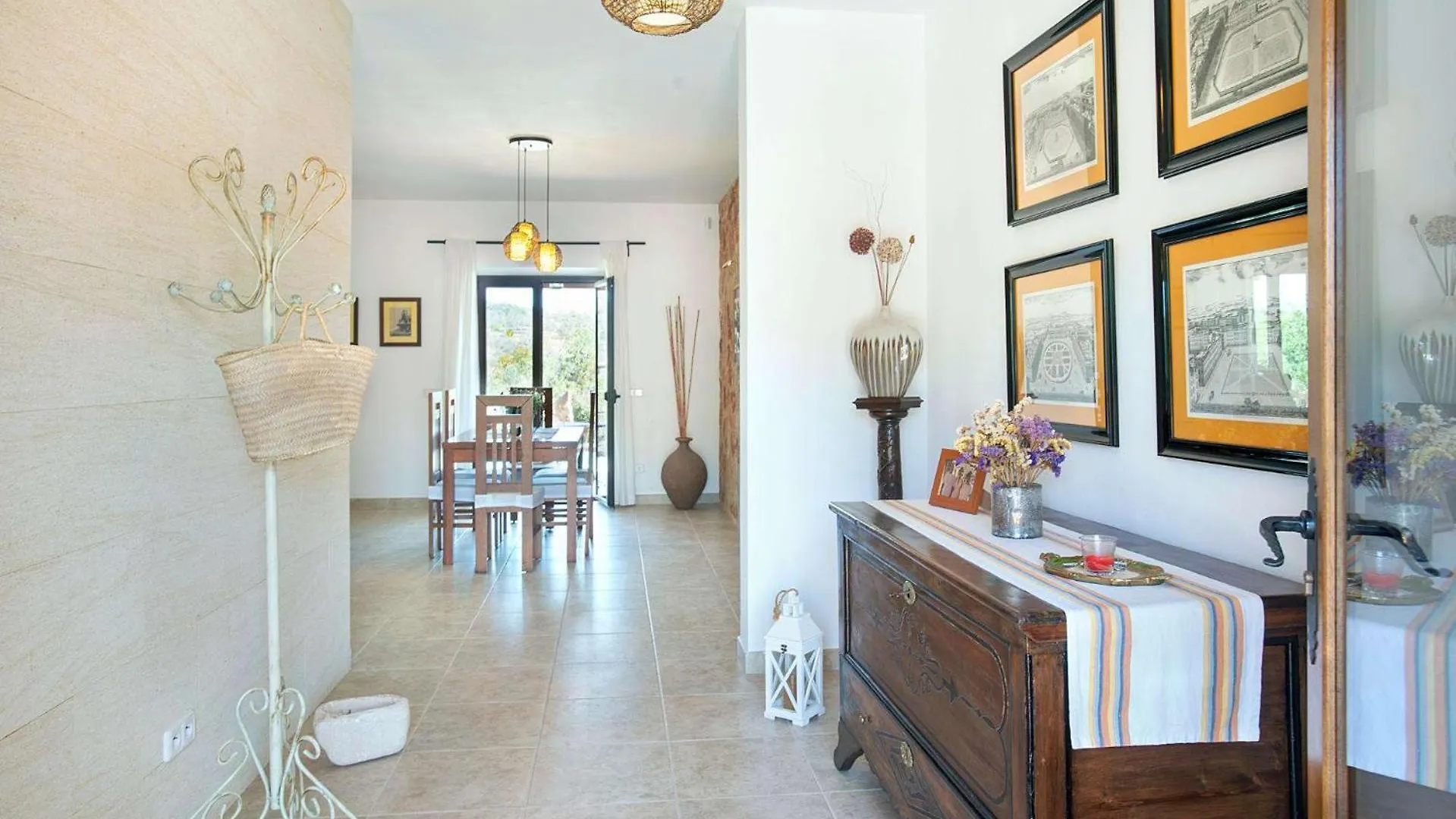 Villa Son Monavi By Vintage Travel Cas Concos España